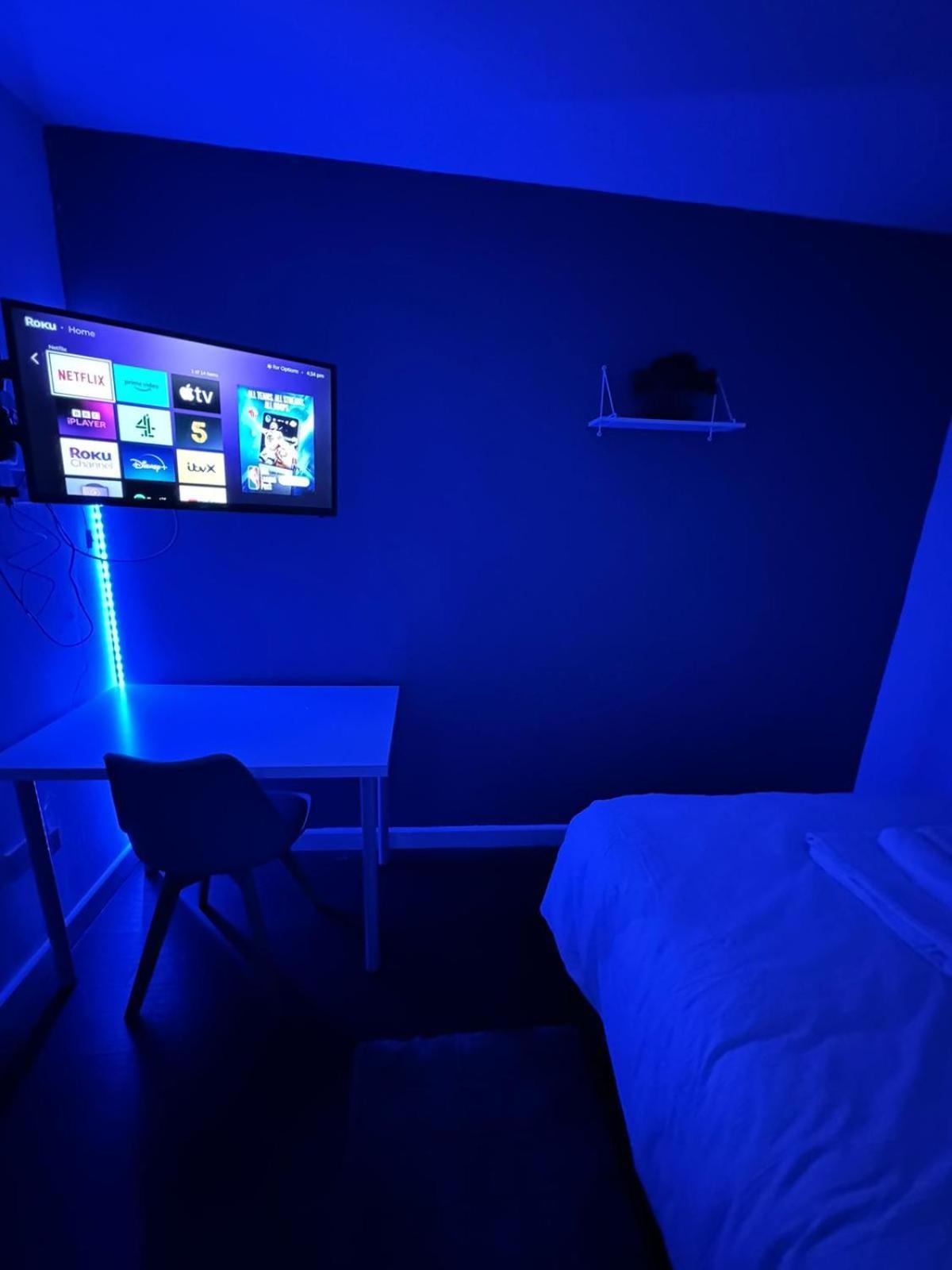 Deluxe Ensuite Double Room With Ensuite Ковънтри Екстериор снимка